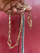 Load image into Gallery viewer, Knot Gold Chain