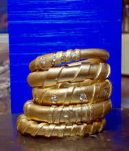 Load image into Gallery viewer, Wrapped band 2