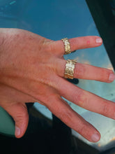 Load image into Gallery viewer, 'Stretcher 5'