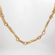 Load image into Gallery viewer, Knot Gold Chain