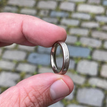 Load image into Gallery viewer, Spindle Spun Wedding Band Diamonds Fraser Hamilton Jewellery