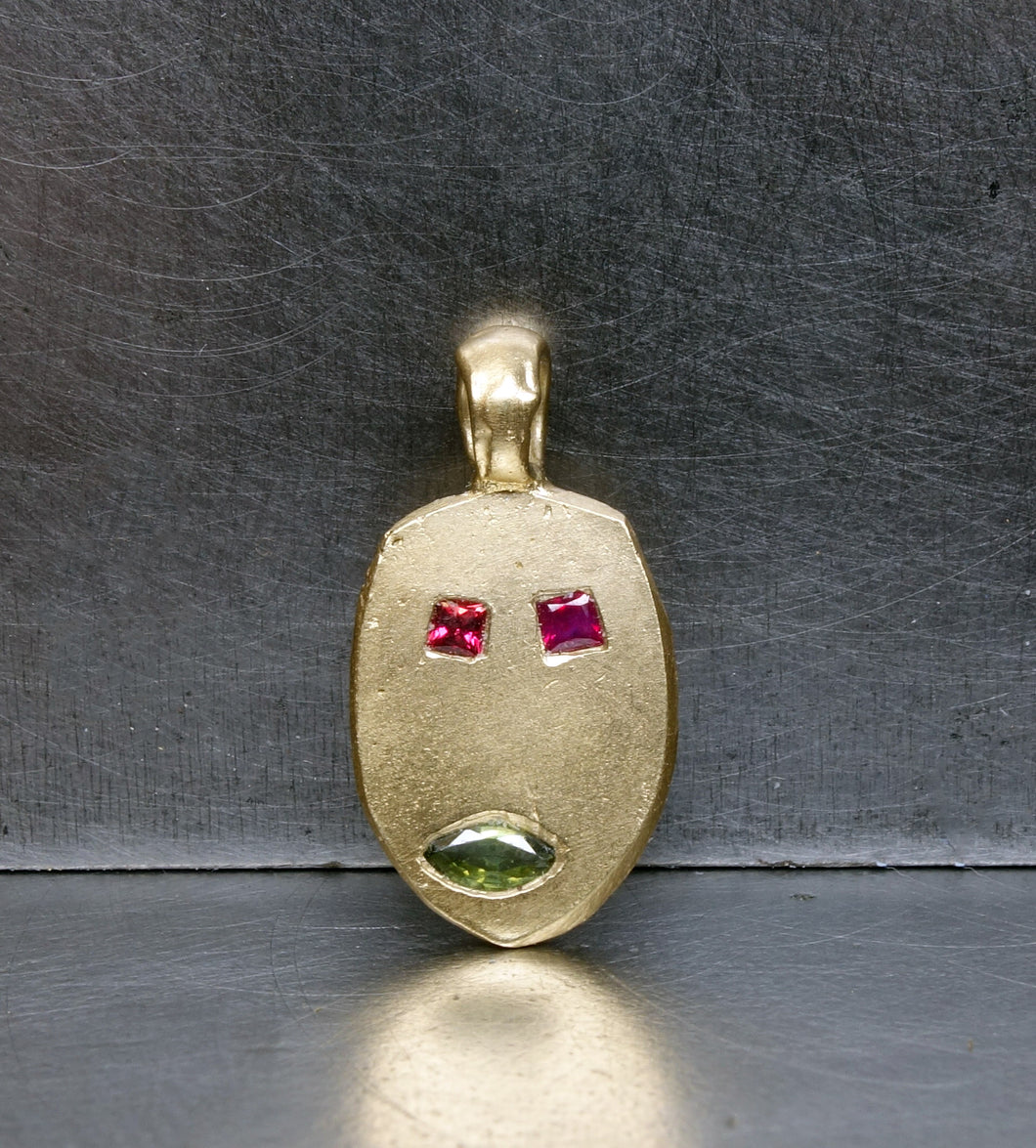 128 mask ruby eyes green mouth SAMPLE SALE XMAS 2025