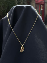 Load image into Gallery viewer, Sample Sale 60: &#39;Swing&#39; pendant

