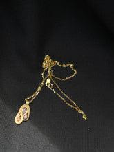 Load image into Gallery viewer, Sample Sale 60: &#39;Swing&#39; pendant
